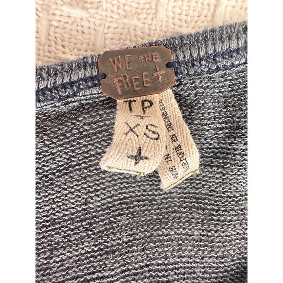Free People Women's Henley Slouchy Top Blue Striped Size XS - Picture 3 of 6
